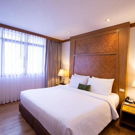 The Tarntawan Hotel Surawong Bangkok Buitenkant foto