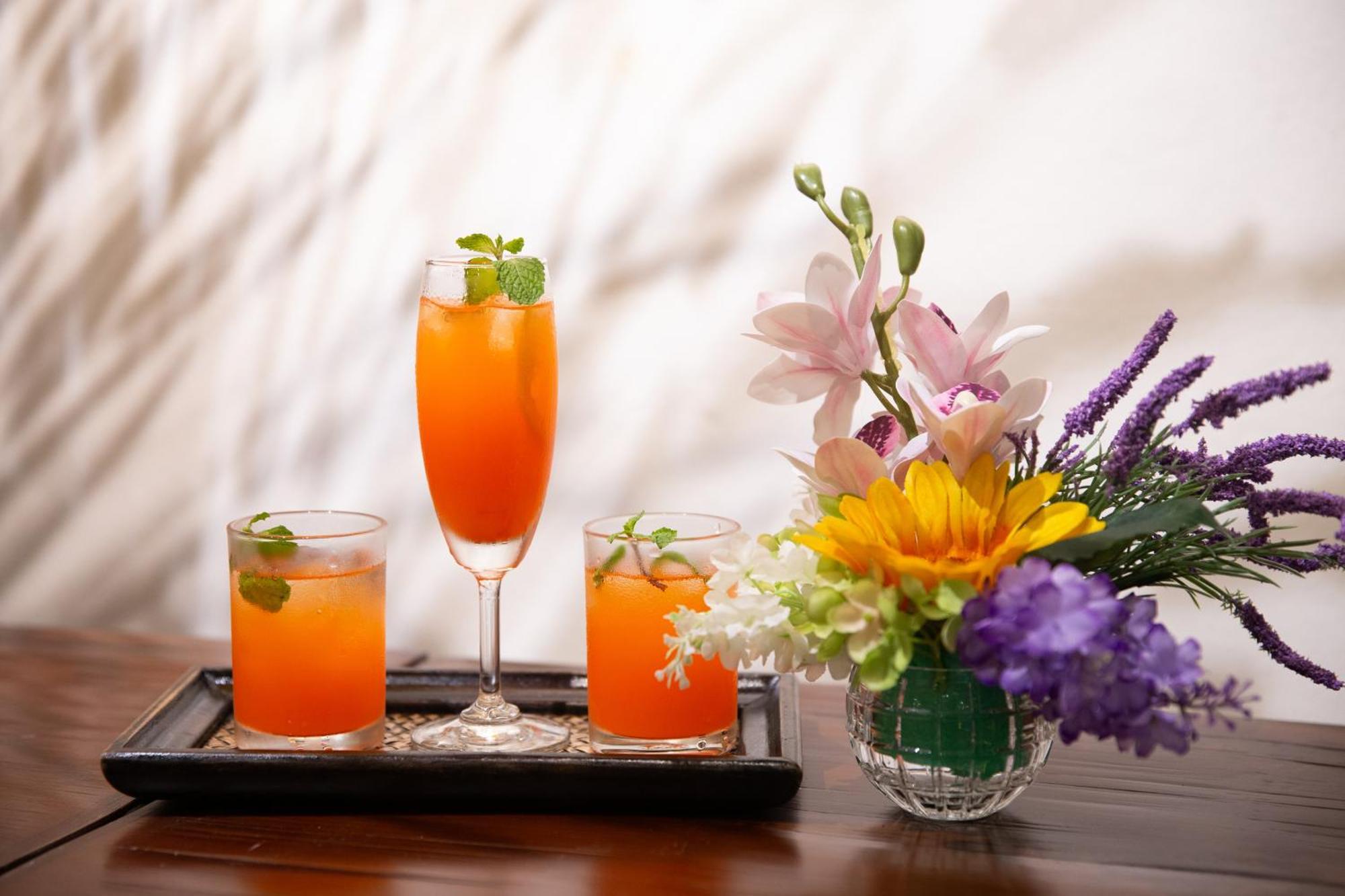The Tarntawan Hotel Surawong Bangkok Buitenkant foto