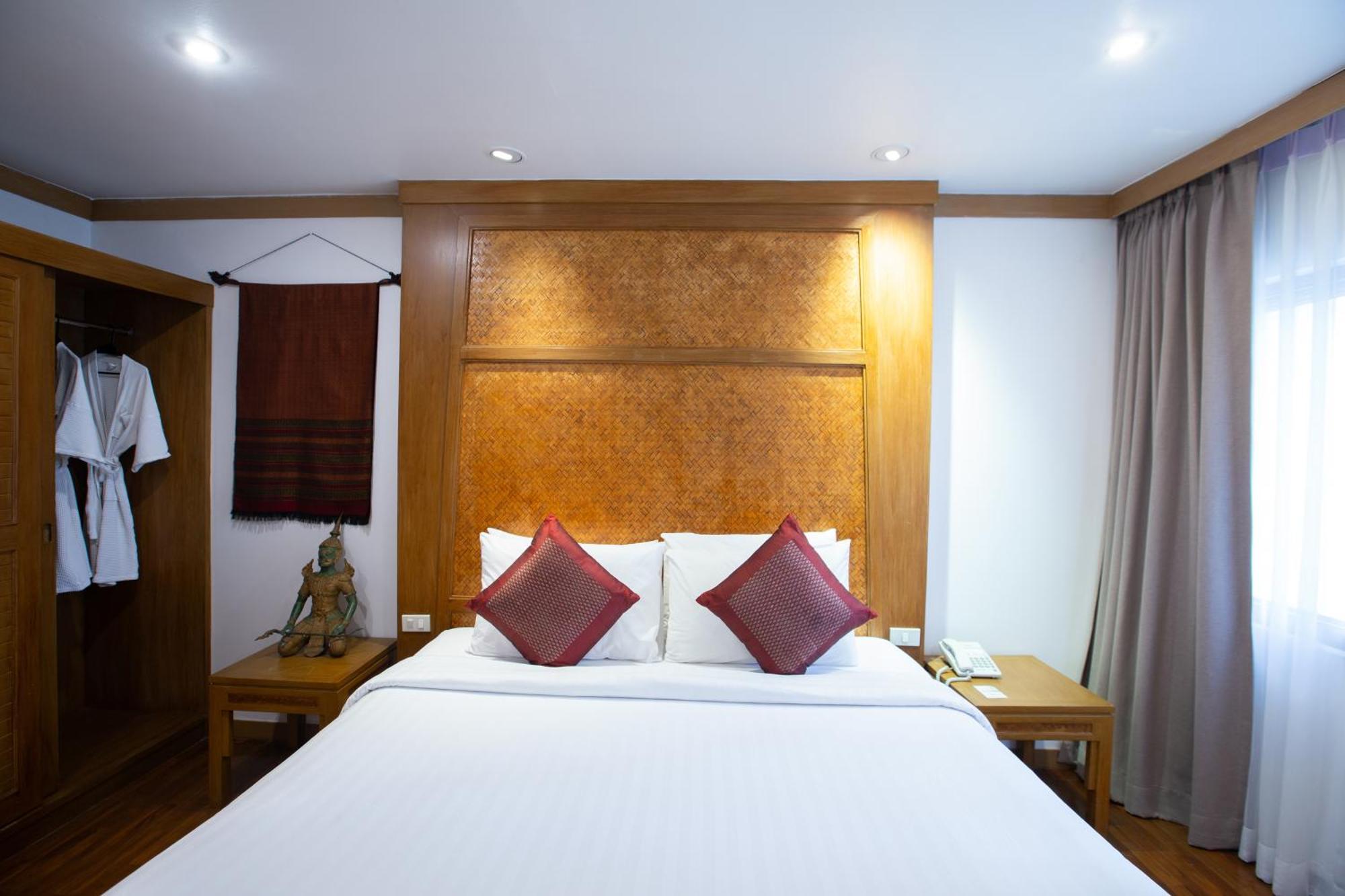The Tarntawan Hotel Surawong Bangkok Kamer foto