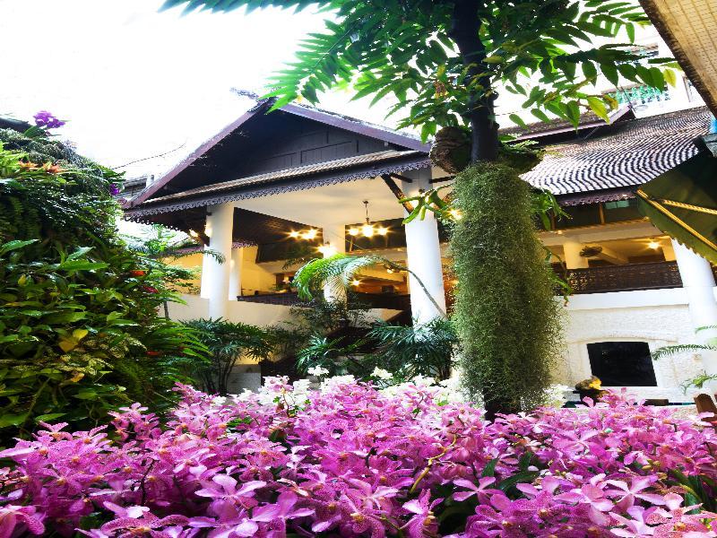 The Tarntawan Hotel Surawong Bangkok Buitenkant foto